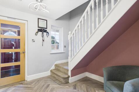 Spacious Entrance Hall