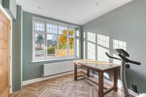 Study/Ground Floor Bedroom