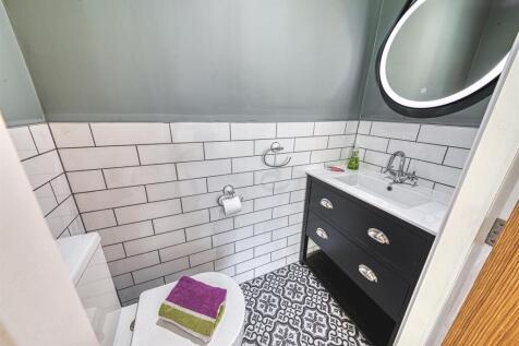 Fitted Guest Cloakroom