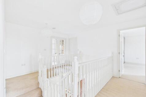 Feature First Floor Landing