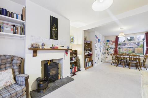 Through Lounge/Dining Room