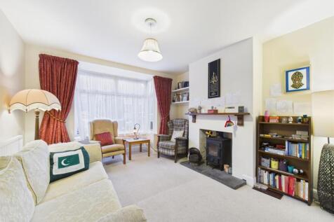 Through Lounge/Dining Room