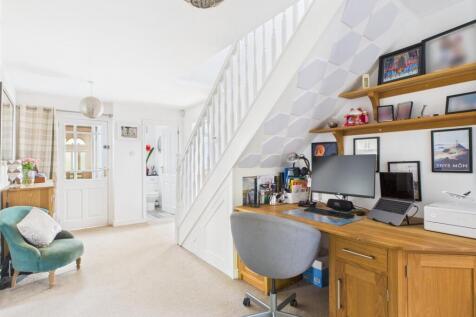 Hallway/Study Area