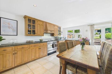 Large Dining Kitchen