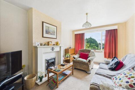 Through Lounge/Dining Room