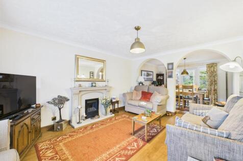 Attractive Lounge