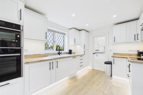 Fitted Kitchen