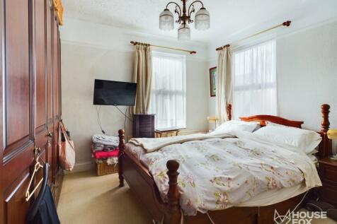 First Floor Apartment Bedroom One