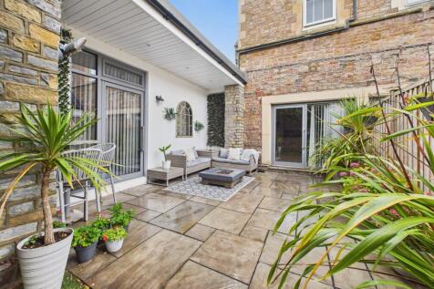 Property Image 32