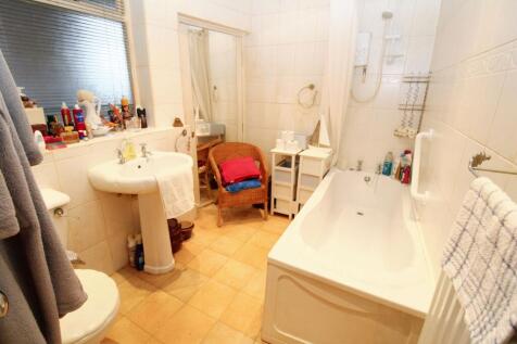 BATHROOM ONE