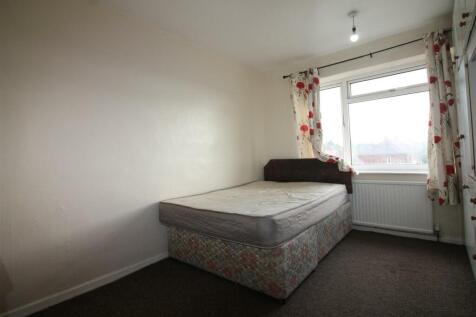 12EM- Bedroom 2.1.JPG