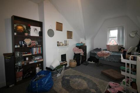 23KR- Bedroom 3.JPG