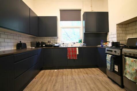 20HPT- Kitchen.jpg