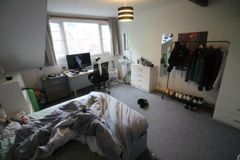 34KR- Bedroom 2.1.JPG