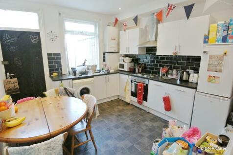 15BG-Kitchen1.jpg