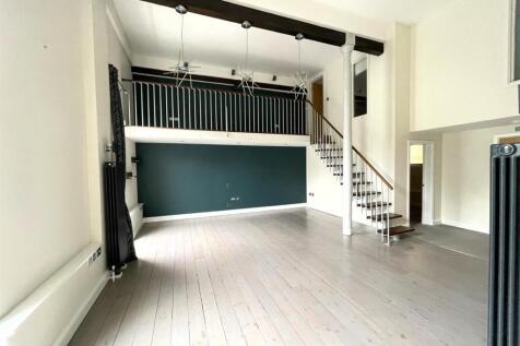 Open plan lounge dining area