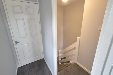 WB Lettings 1 bed 1 bath house newbury 2 parking (