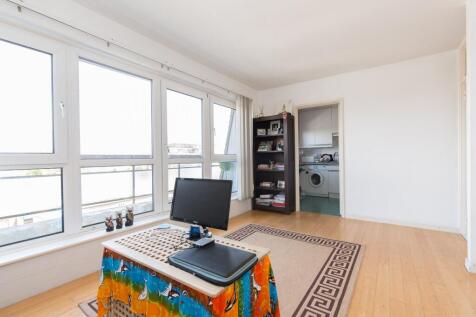 Lounge (Main)