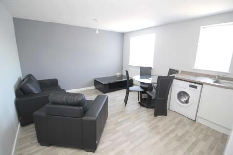 Living area/Kitchen