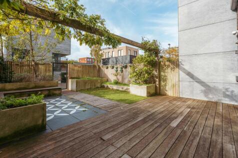 Bert Haanstrakade 398 1087 EC AMSTERDAM image 12