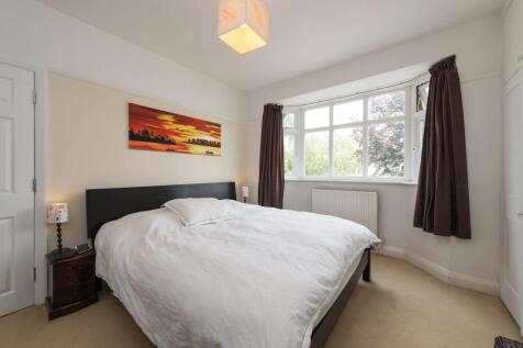73 Marina Avenue Bed