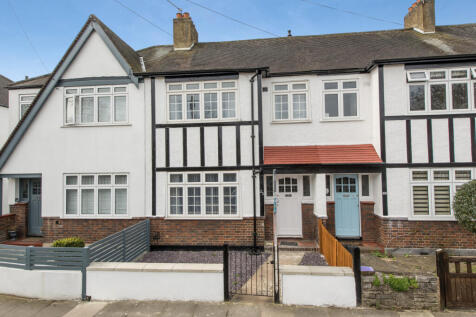 21 Chaseside Avenue-