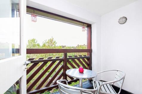 44 Derwent Road - Ba