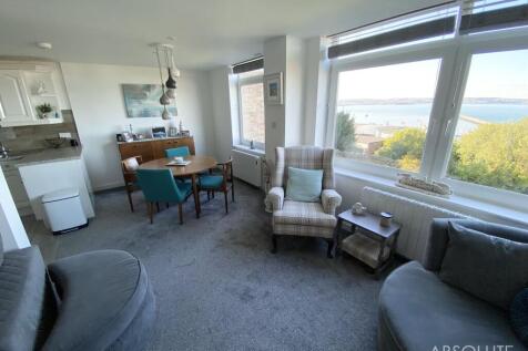 Lounge area