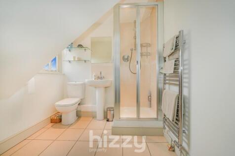 Bed 2 En Suite