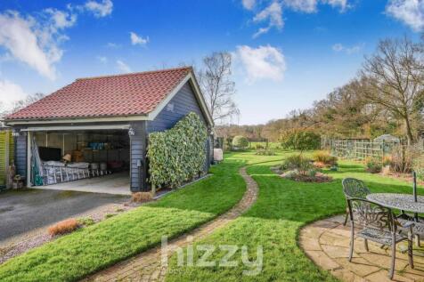 Garage &amp; Garden