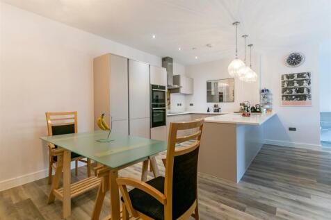 kitchen1.jpg