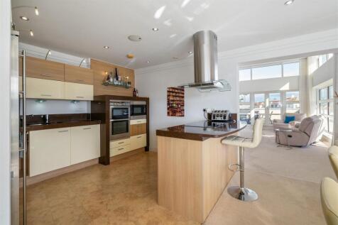 Flat 8 325675 07.jpg