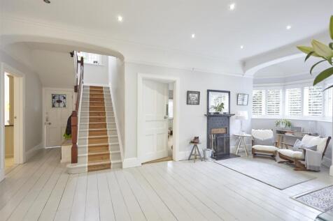 25_SPURHILL_AVE_035.jpg