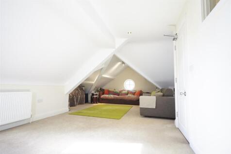 25_SPURHILL_AVE_004.jpg
