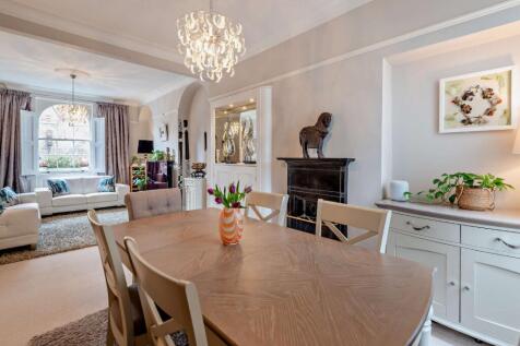 Dining/Sitting Room
