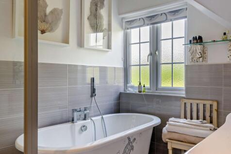 En Suite Bathroom