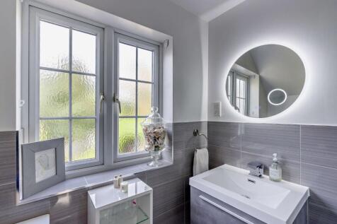 Family Shower Room