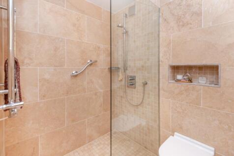 Shower Room 3
