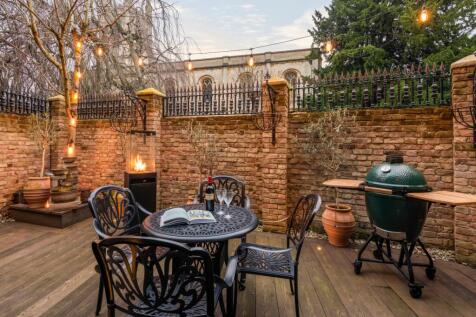 Courtyard Garden