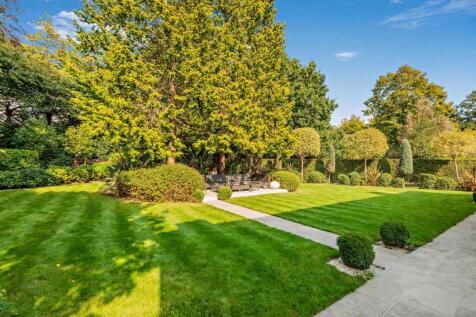 Landscaped Garden