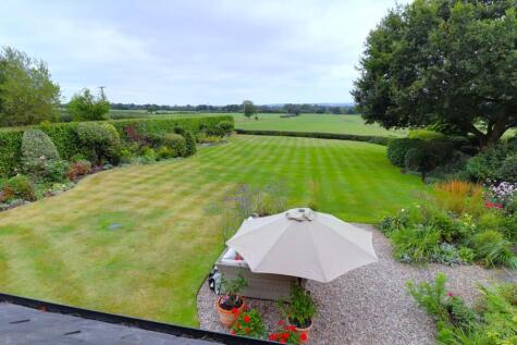 Rear Garden Views