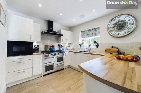 Contemporary Living Kitchen
