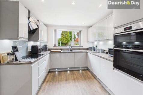 Fitted Kitchen