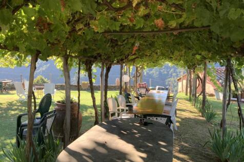 pergola