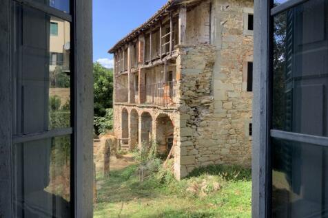 view of farmhouse