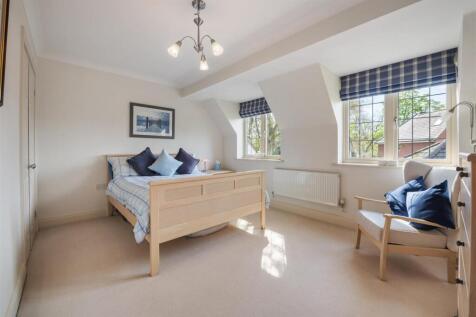 4 Hinchwick Court, Dorridge, B93 8DF_32.jpg
