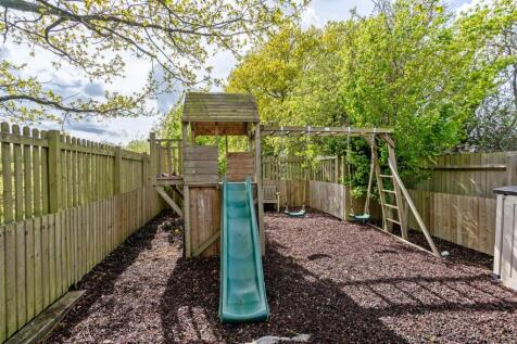 9 Aylesbury Court_55.jpg