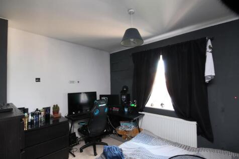 bedroomthree.jpg
