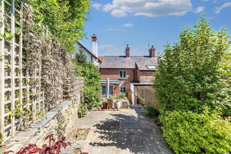 Garden to rear