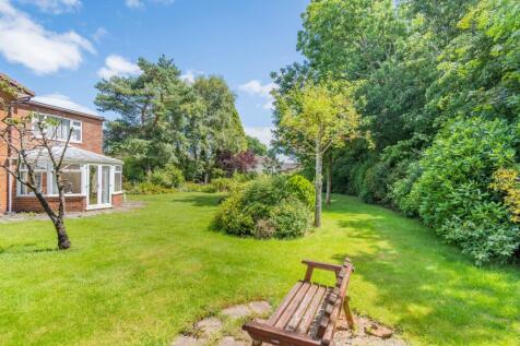 Garden to rear
